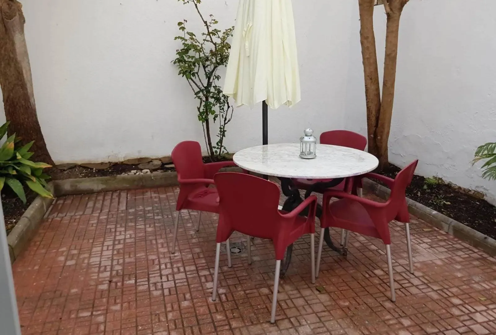 Planta Baja Con Patio Interior De Lujo Apartamento Calafell