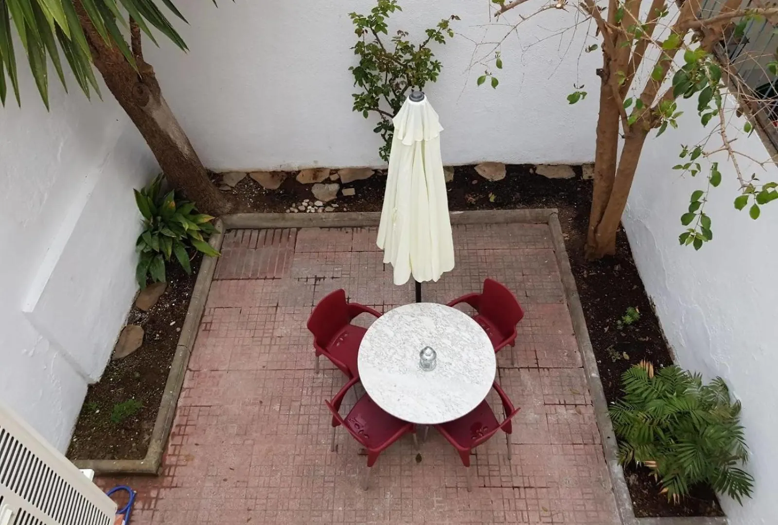 Planta Baja Con Patio Interior De Lujo Apartamento Calafell